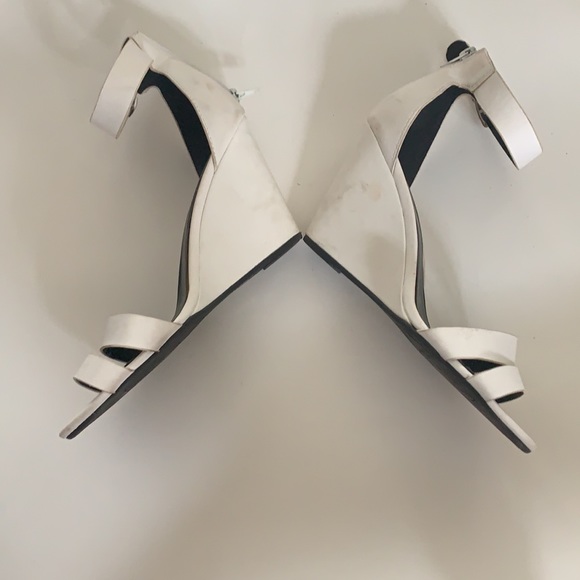 4” White Wedge Heel - Picture 3 of 5